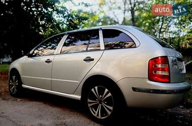 Универсал Skoda Fabia 2002 в 