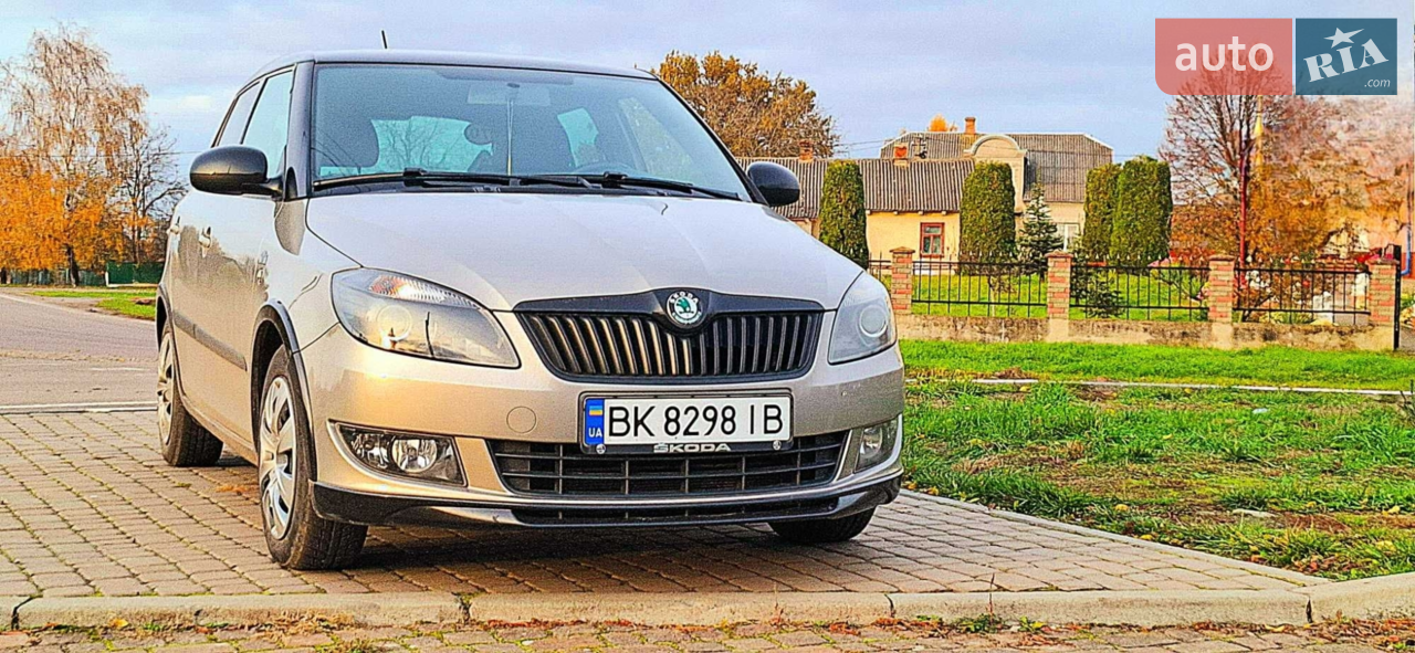 2010 Skoda Fabia - мініатюра 27