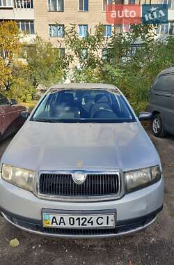 Седан Skoda Fabia 2006 в Києві