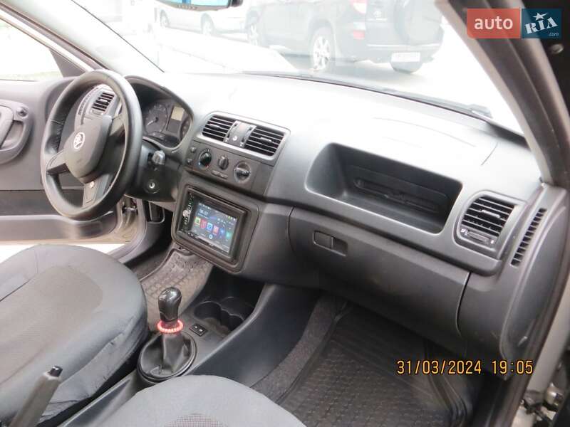 Хетчбек Skoda Fabia 2014 в Вінниці