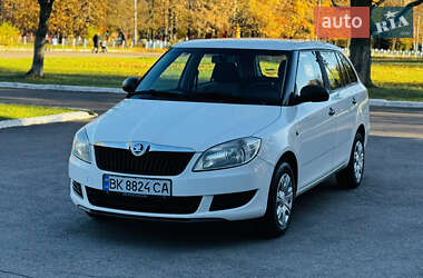 Универсал Skoda Fabia 2013 в Ровно