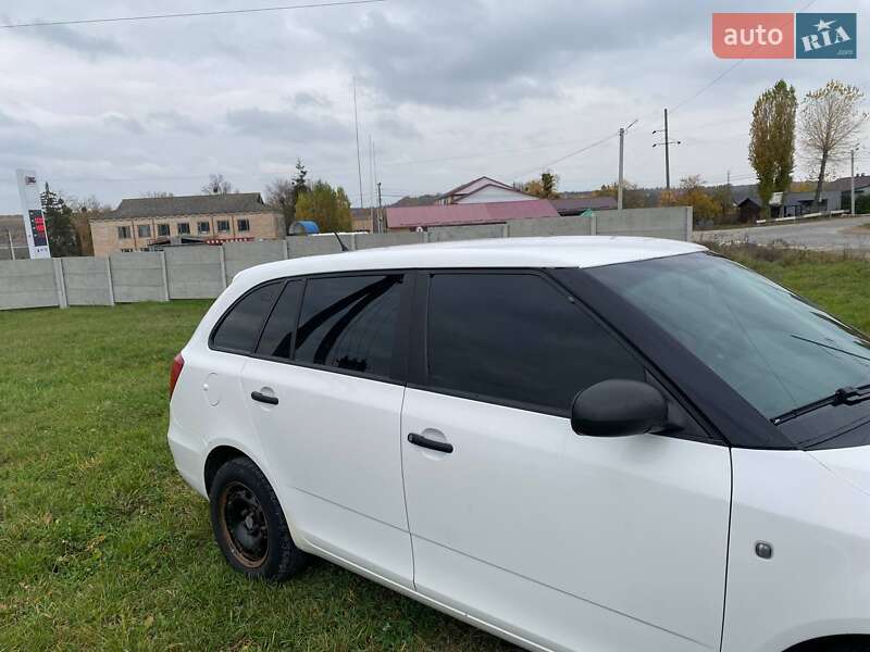 Универсал Skoda Fabia 2010 в Новой Ушице