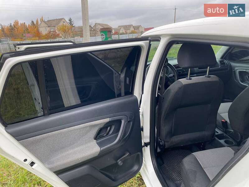 Универсал Skoda Fabia 2010 в Новой Ушице