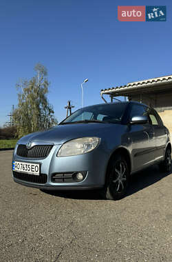 Хетчбек Skoda Fabia 2008 в Виноградові