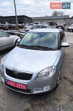 Универсал Skoda Fabia 2009 в Ровно