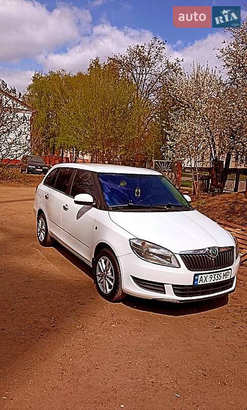 Універсал Skoda Fabia 2012 в Краснограді