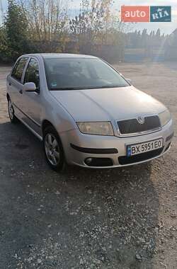 Хэтчбек Skoda Fabia 2006 в 