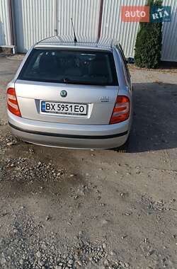 Хэтчбек Skoda Fabia 2006 в 