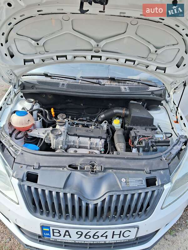 Хетчбек Skoda Fabia 2012 в Миколаєві