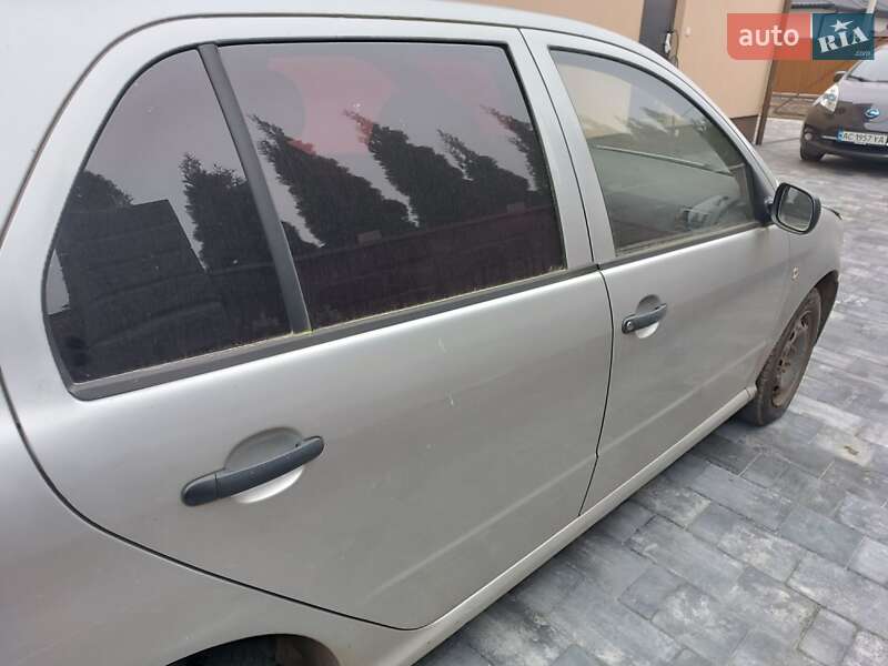 Хэтчбек Skoda Fabia 2005 в Лозовой