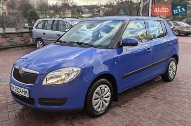 Хэтчбек Skoda Fabia 2008 в Ровно