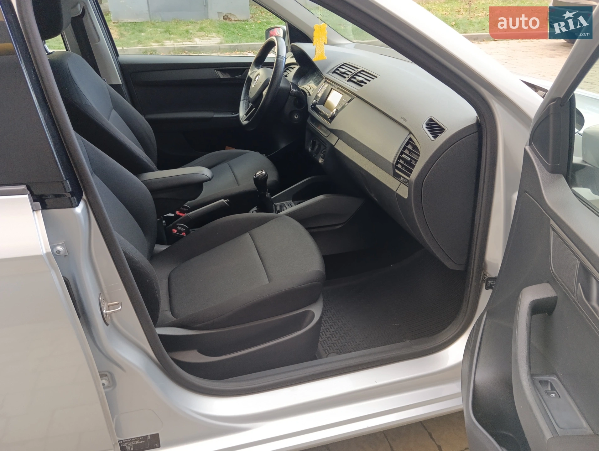 2015 Skoda Fabia - мініатюра 28