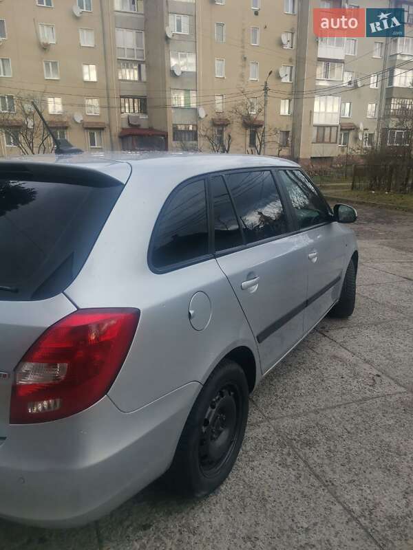 Універсал Skoda Fabia 2012 в Долині