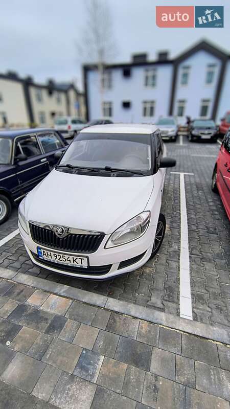 Хэтчбек Skoda Fabia 2013 в Киеве