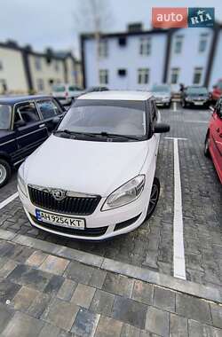 Хэтчбек Skoda Fabia 2013 в 