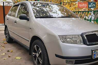 Хэтчбек Skoda Fabia 2002 в Захарьевке