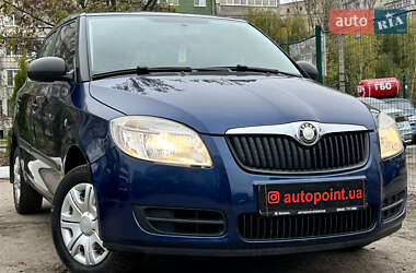 Хэтчбек Skoda Fabia 2009 в Сумах