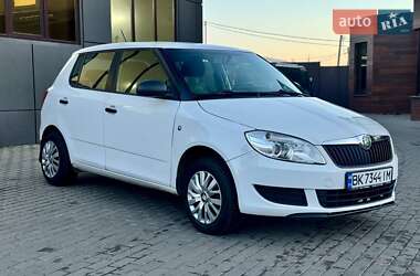 Хэтчбек Skoda Fabia 2013 в Ровно