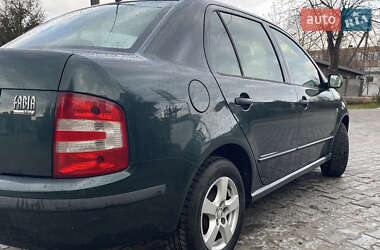 Седан Skoda Fabia 2005 в Львове