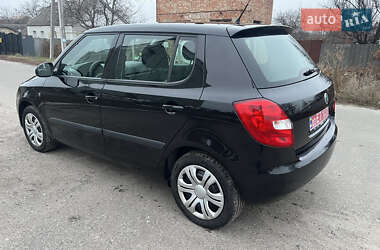 Хэтчбек Skoda Fabia 2011 в Ахтырке