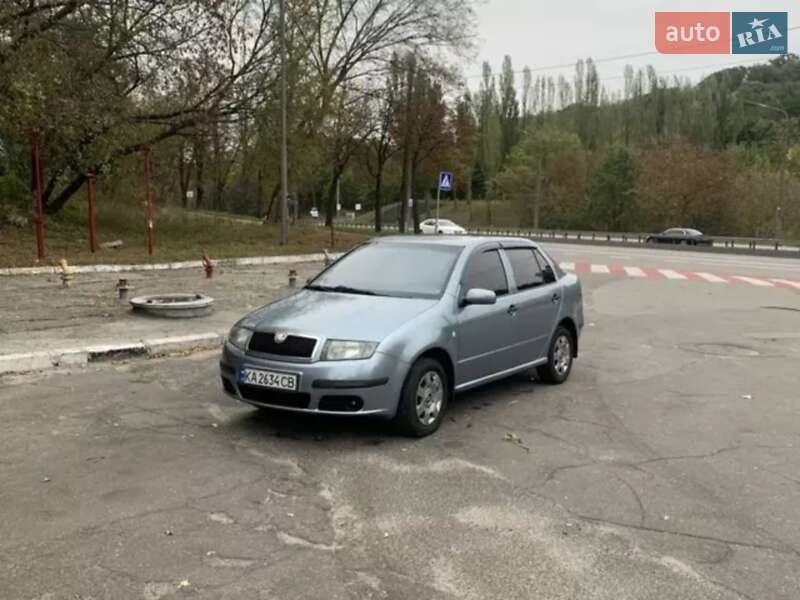 Седан Skoda Fabia 2006 в Виннице