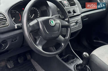 Хэтчбек Skoda Fabia 2009 в 