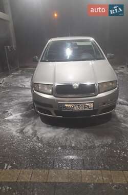 Хэтчбек Skoda Fabia 2006 в Долине