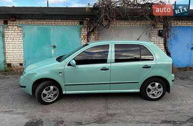 Хэтчбек Skoda Fabia 2002 в Днепре