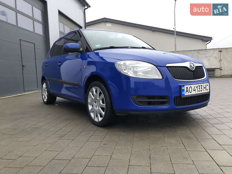 Хетчбек Skoda Fabia 2007 в Мукачевому