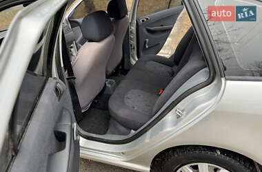 Универсал Skoda Fabia 2001 в 