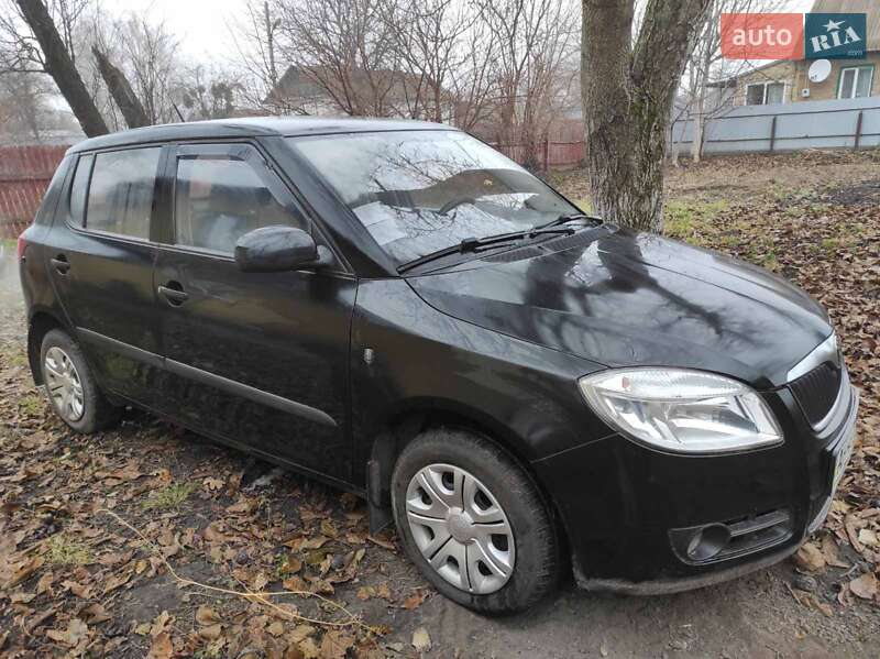 Хетчбек Skoda Fabia 2009 в Києві