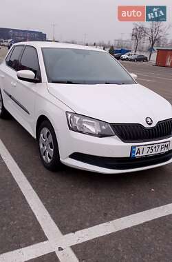 Хетчбек Skoda Fabia 2016 в Києві