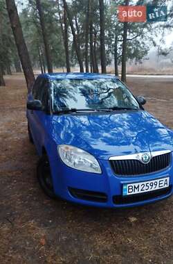 Хетчбек Skoda Fabia 2009 в Сумах