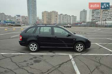 Універсал Skoda Fabia 2006 в Києві