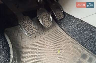 Седан Skoda Fabia 2004 в Черкассах