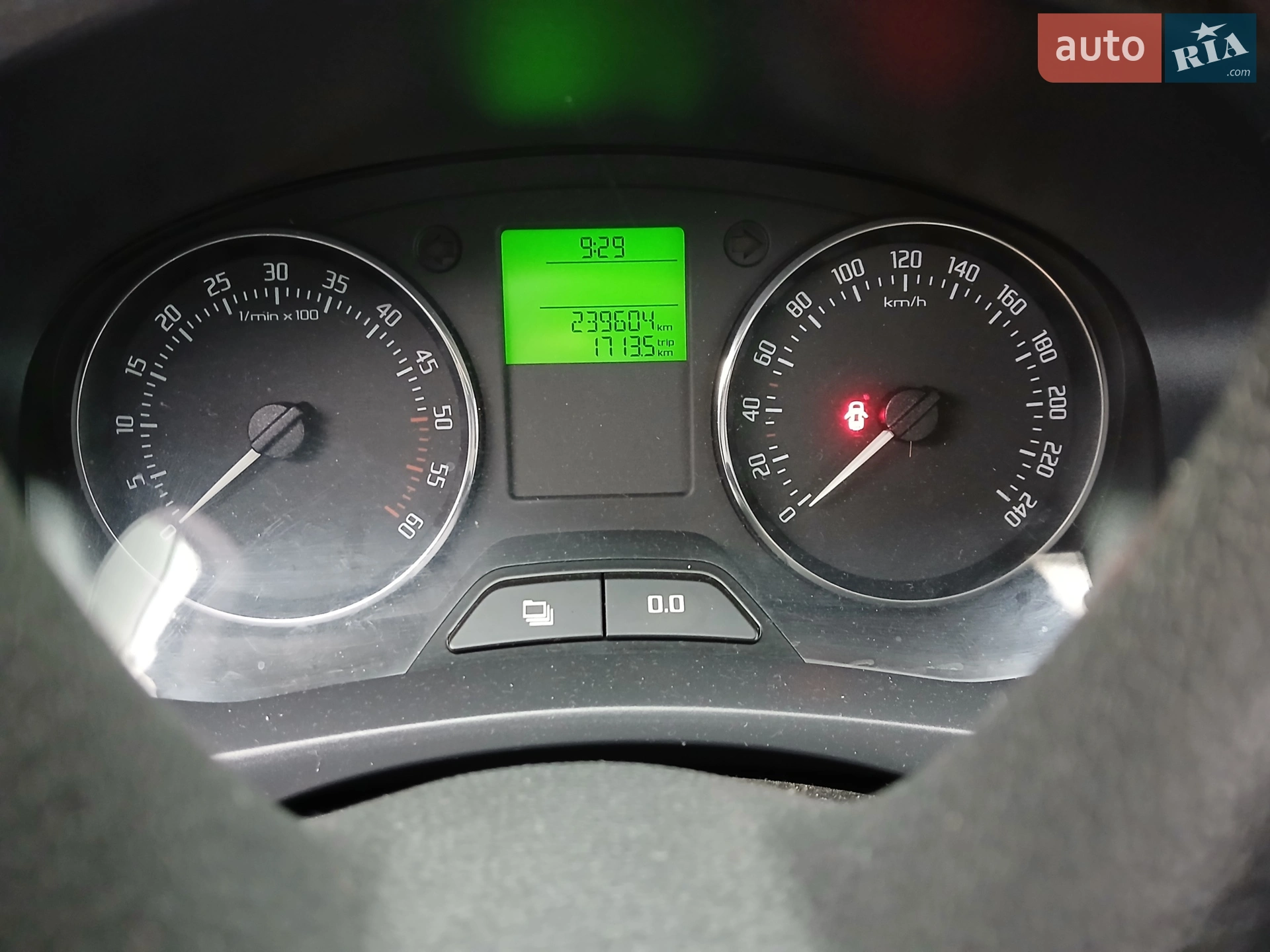 2011 Skoda Fabia - мініатюра 7