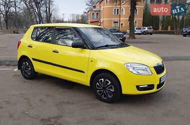 Хетчбек Skoda Fabia 2008 в Черкасах