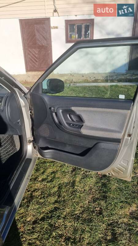 Универсал Skoda Fabia 2009 в Мигове