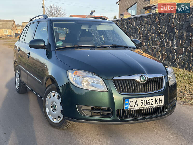 Універсал Skoda Fabia 2008 в Корсунь-Шевченківському