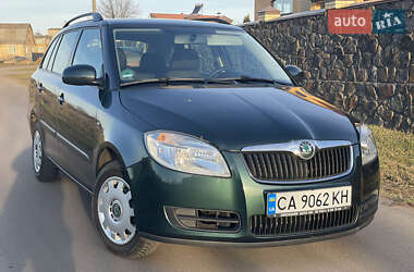 Універсал Skoda Fabia 2008 в Корсунь-Шевченківському