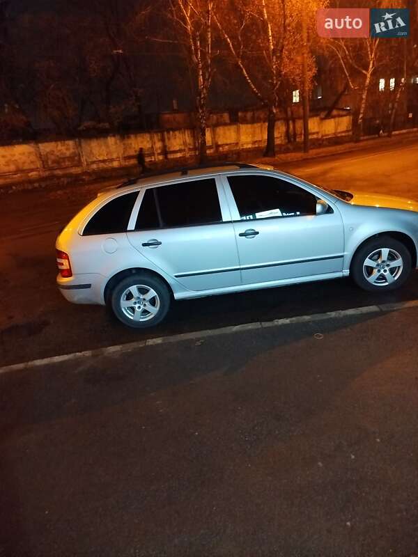 Универсал Skoda Fabia 2005 в Ровно фото 7 Универсал Skoda Fabia 2005 в Ровно