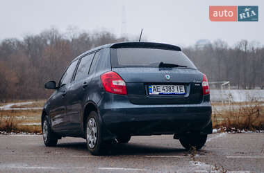 Хетчбек Skoda Fabia 2012 в Дніпрі