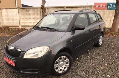 Універсал Skoda Fabia 2009 в Сумах