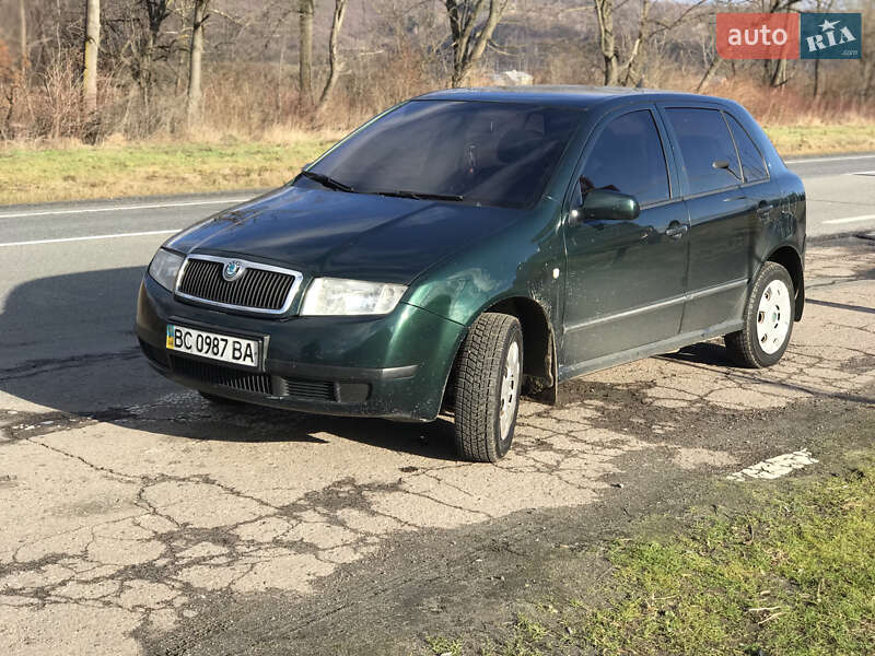 Хэтчбек Skoda Fabia 2002 в Стрые