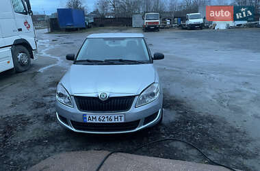 Універсал Skoda Fabia 2011 в Звягелі