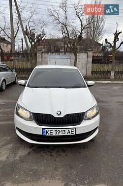 Хетчбек Skoda Fabia 2015 в Кривому Розі