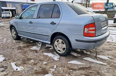 Седан Skoda Fabia 2006 в Бобровиці