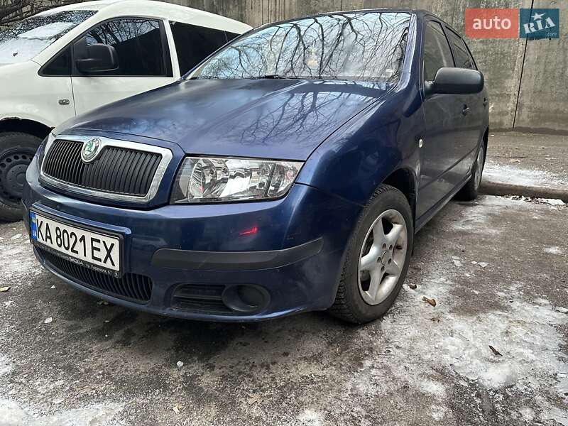 Хэтчбек Skoda Fabia 2006 в Киеве