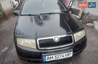 Хэтчбек Skoda Fabia 2003 в 