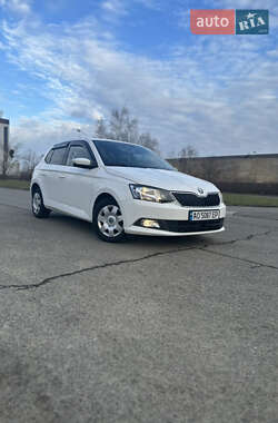 Хетчбек Skoda Fabia 2014 в 